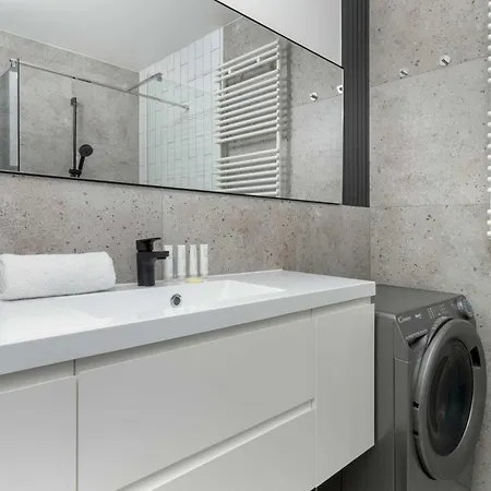 Przestronny W Jastrzębiej Górze Z Parkingiem, Biurkiem I Balkonem By Renters