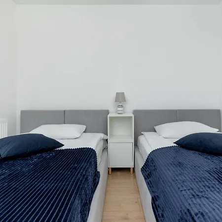 Apartment Przestronny W Jastrzebiej Gorze Z Parkingiem, Biurkiem I Balkonem By Renters Jastrzebia Gora