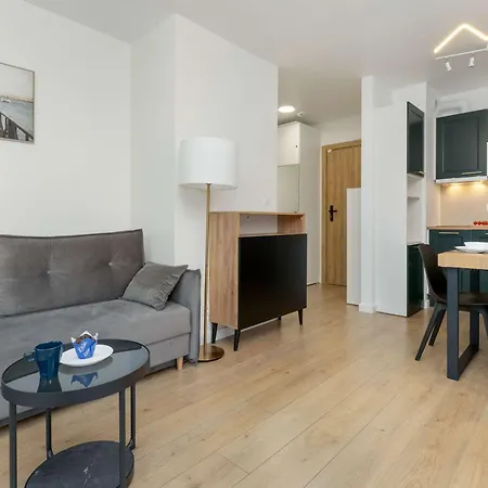 Apartament Przestronny W Jastrzębiej Górze Z Parkingiem, Biurkiem I Balkonem By Renters Jastrzębia Góra