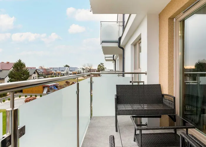 公寓 Przestronny W Jastrzebiej Gorze Z Parkingiem, Biurkiem I Balkonem By Renters Jastrzębia Góra